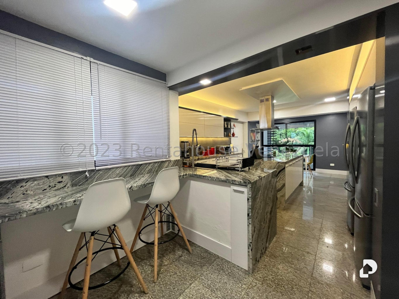 Apartamento en Los Palos Grandes, Caracas – 19