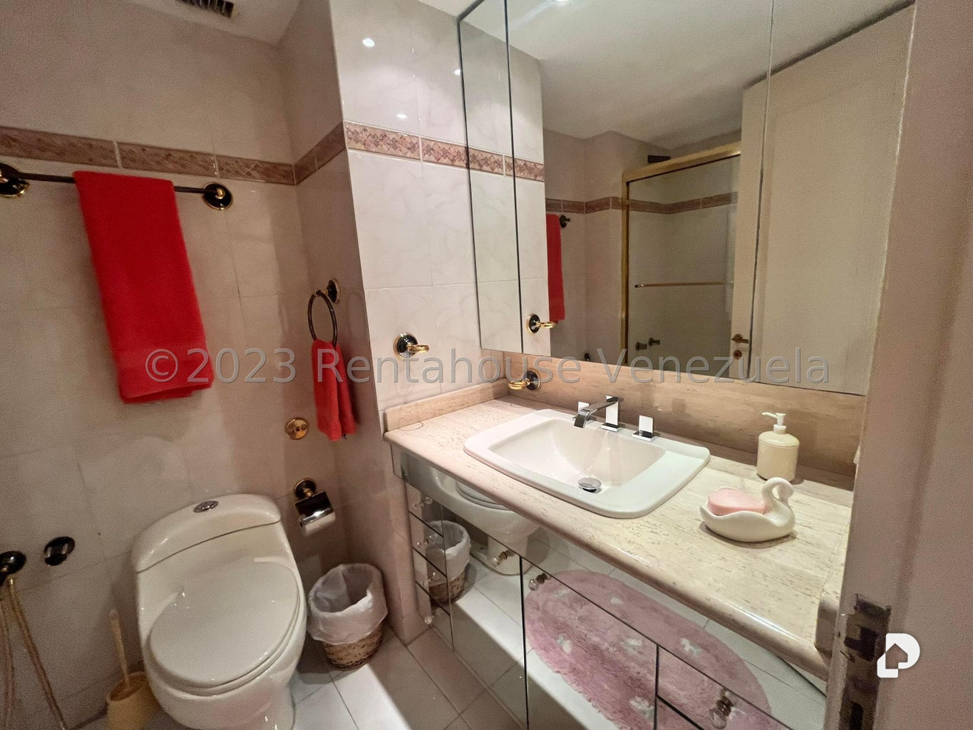Apartamento en Los Palos Grandes, Caracas – 24