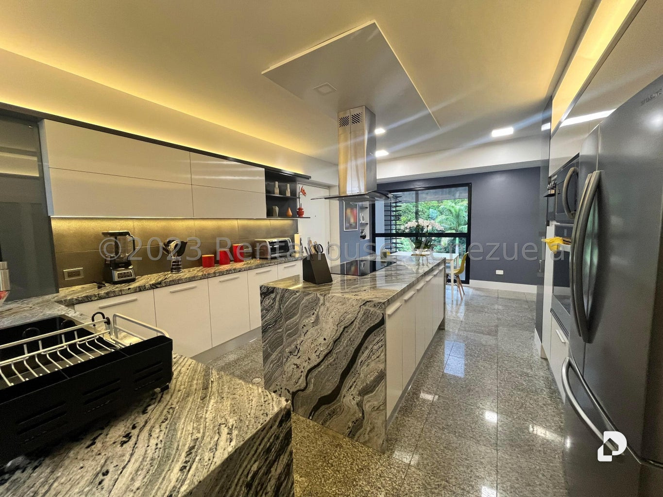 Apartamento en Los Palos Grandes, Caracas – 17