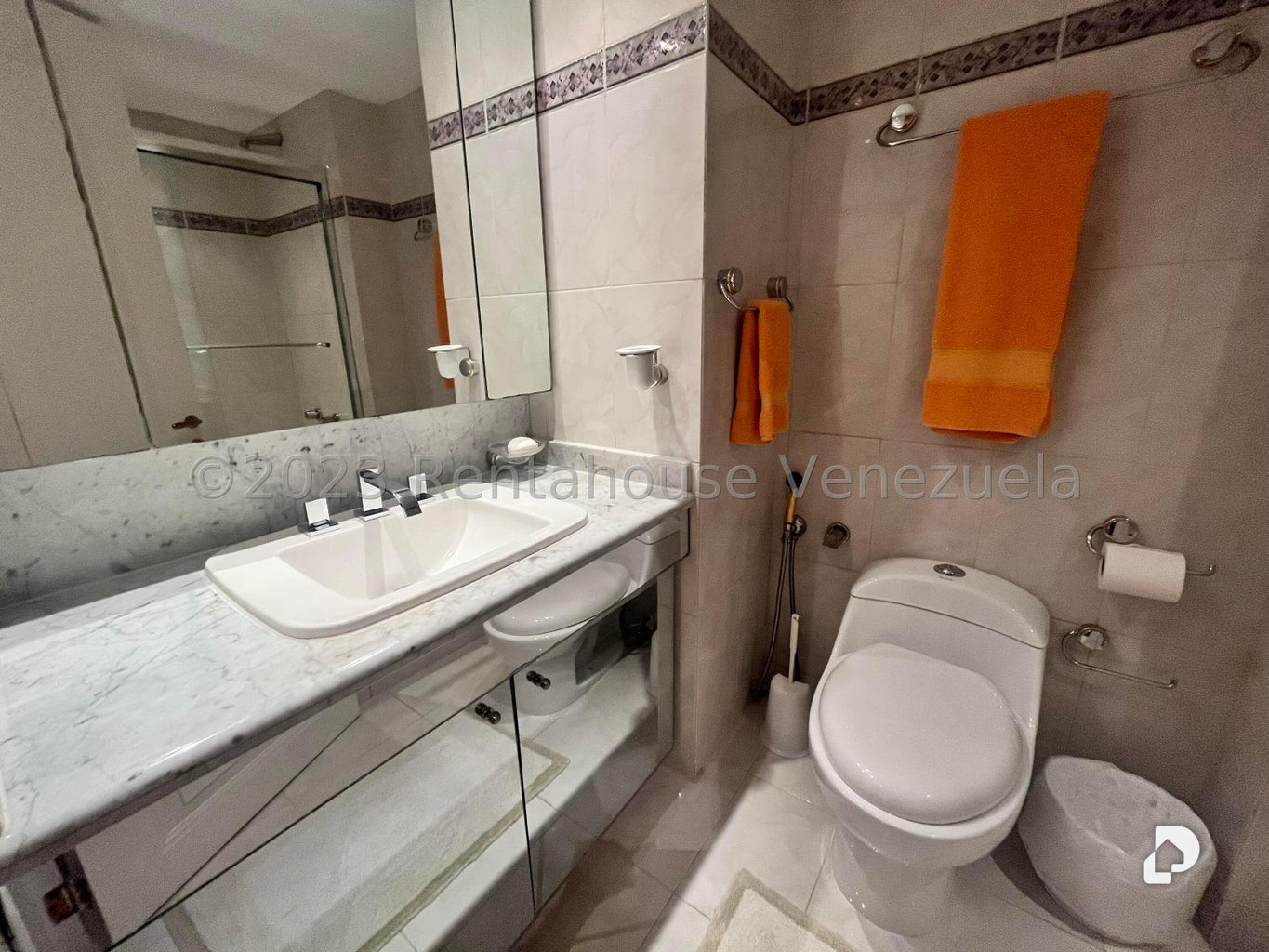 Apartamento en Los Palos Grandes, Caracas – 22