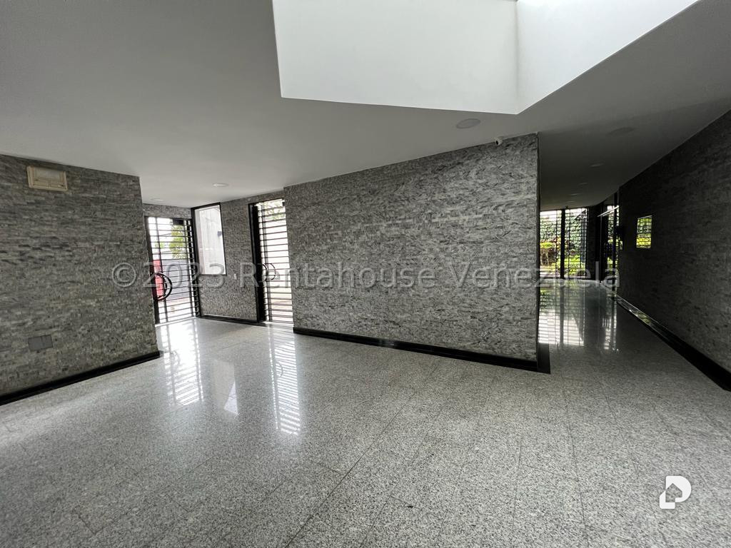 Apartamento en Los Palos Grandes, Caracas – 4