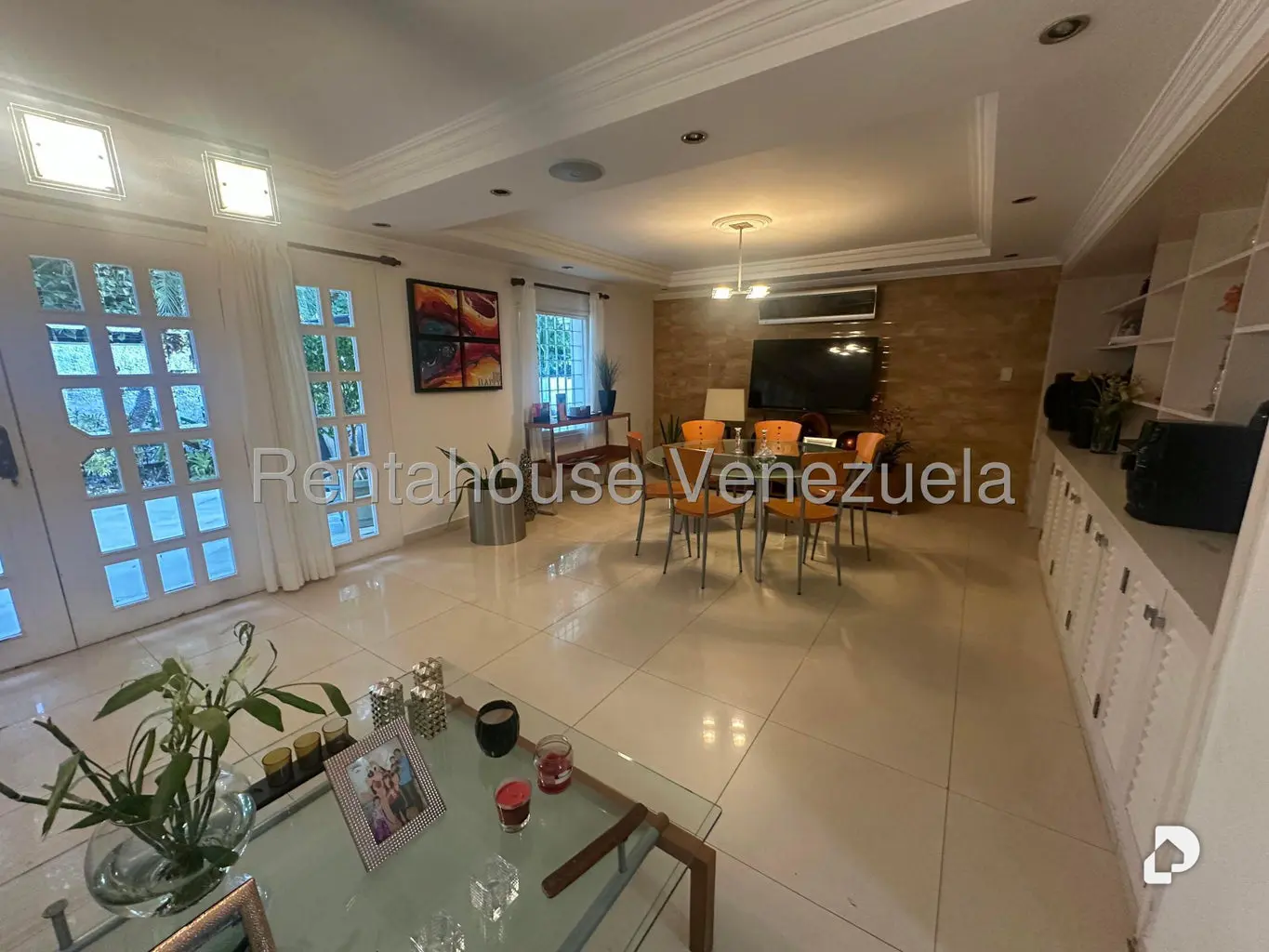 Casa en La Lagunita Country Club, Caracas