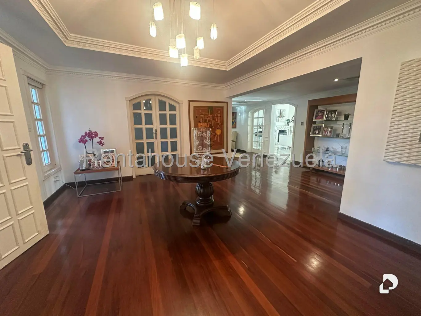 Casa en La Lagunita Country Club, Caracas