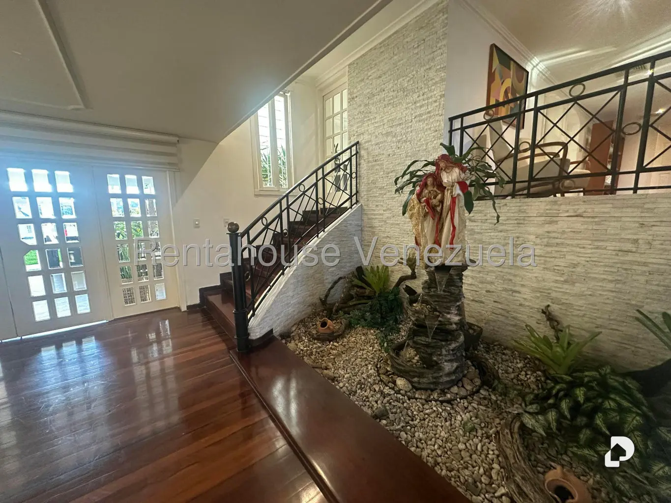 Casa en La Lagunita Country Club, Caracas