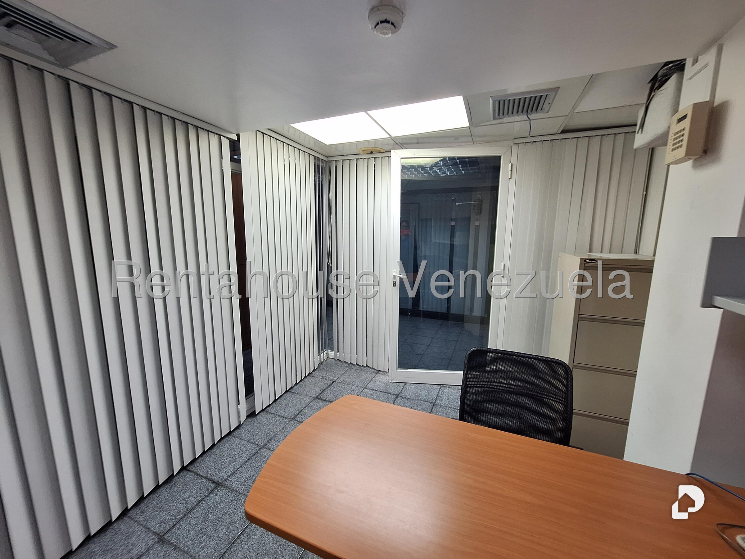 Local comercial en Los Dos Caminos, Caracas – 6