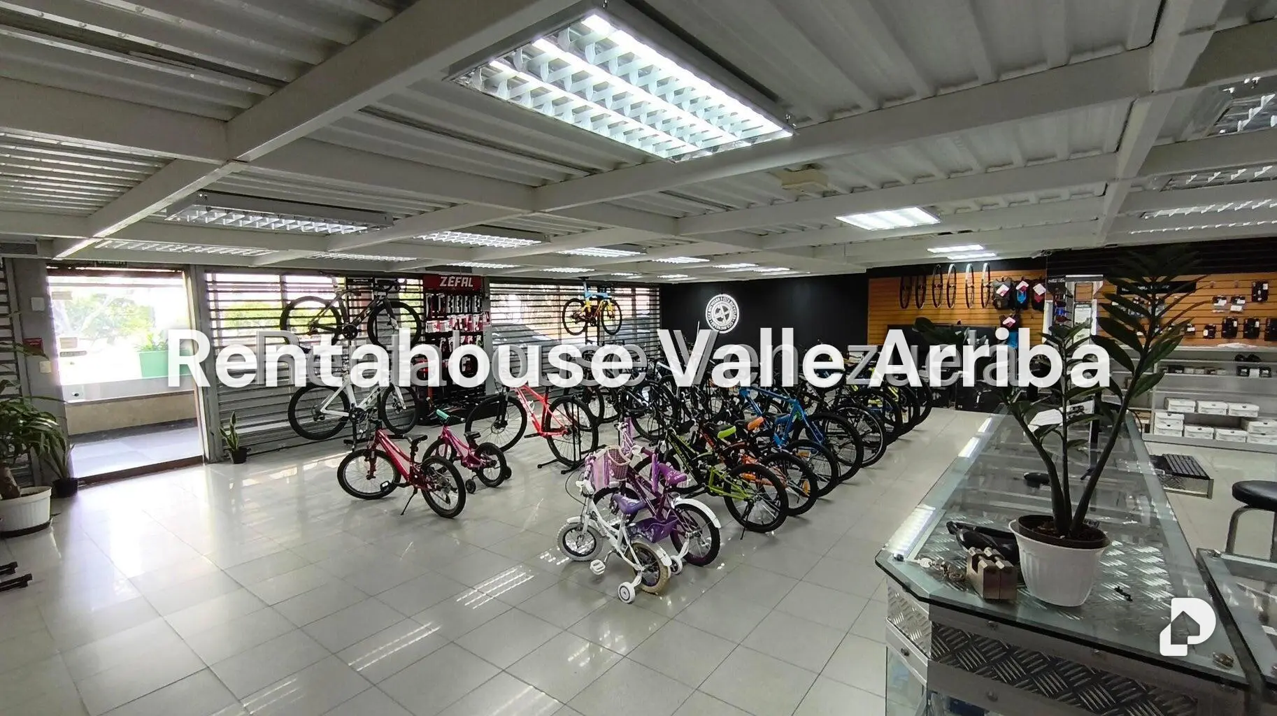 Local comercial en Macaracuay, Caracas – 10
