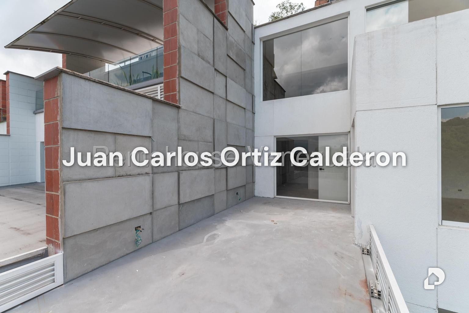 Casa en Los Naranjos (del Cafetal), Caracas – 30