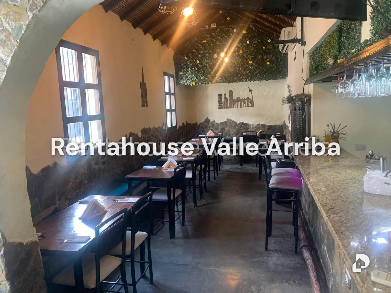 Local comercial en El Hatillo, Caracas – 23