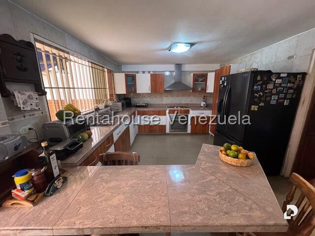 Casa en El Marqués, Caracas – 24
