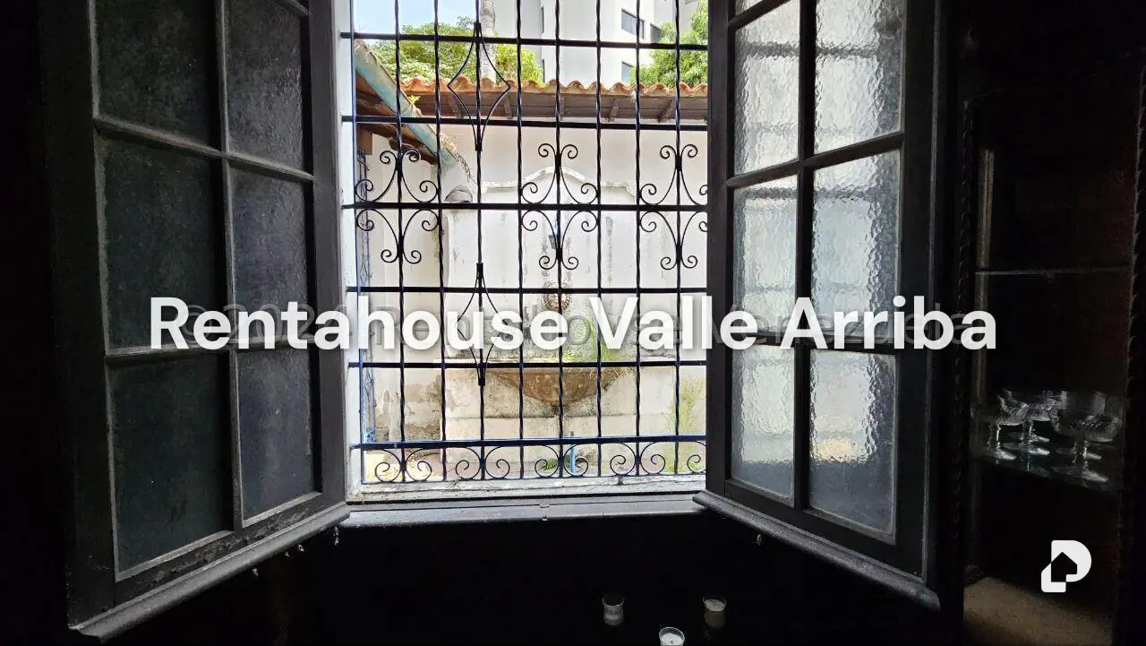 Casa en El Paraíso, Caracas – 28