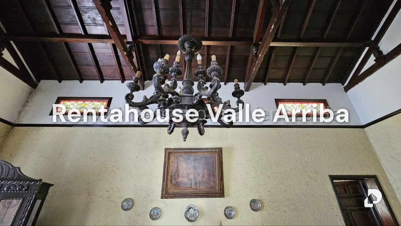 Casa en El Paraíso, Caracas – 14