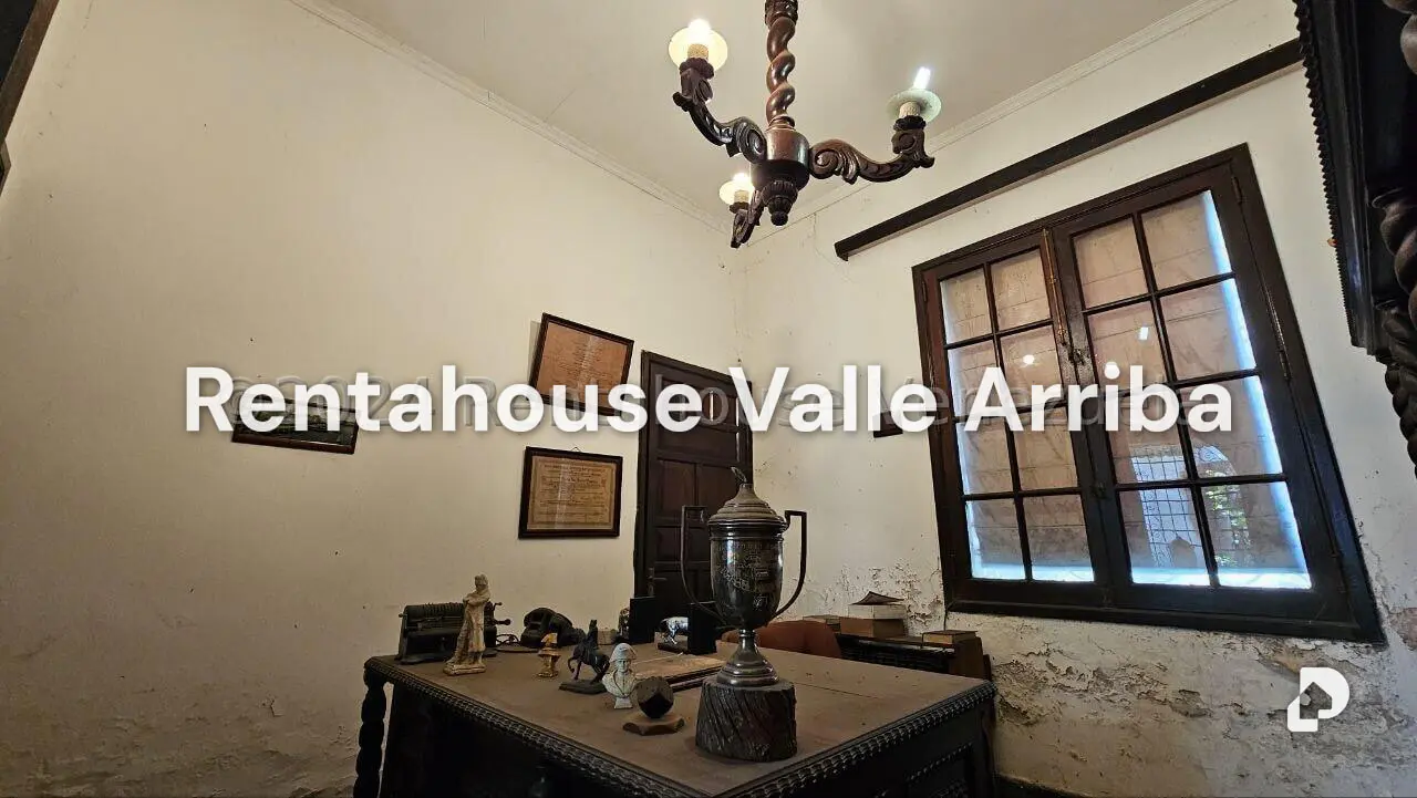 Casa en El Paraíso, Caracas – 21