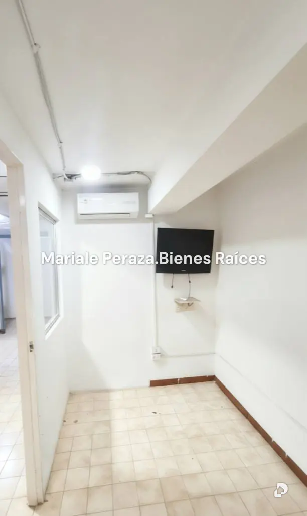 Local comercial en Caracas – 18