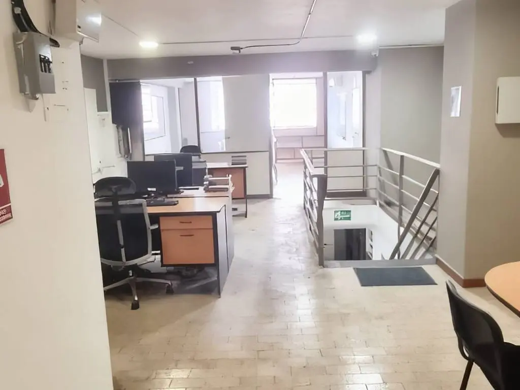 Local comercial en Caracas - 1