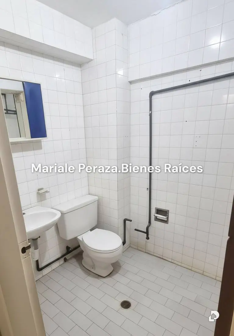 Local comercial en Caracas – 8
