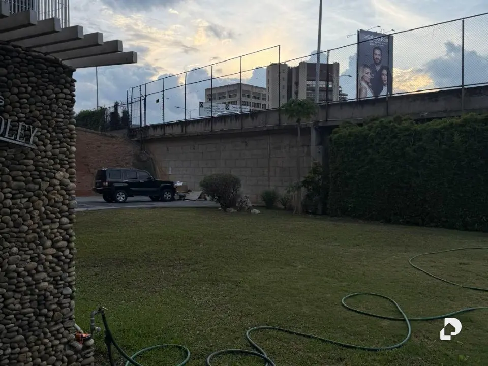 Apartamento en Lomas de Las Mercedes, Caracas – 27