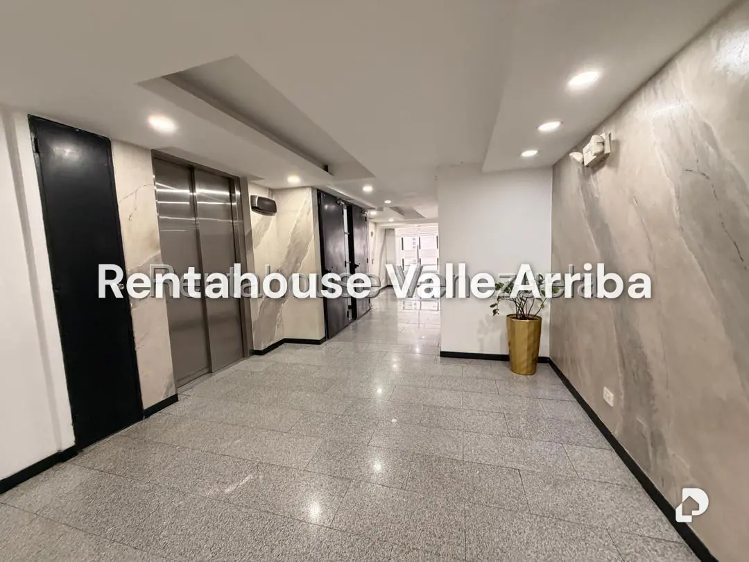 Apartamento en El Rosal, Caracas – 20