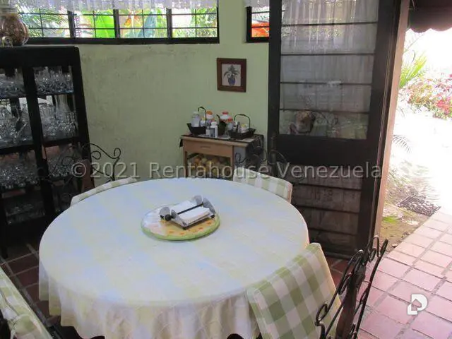 Casa en Monte Claro, Caracas – 15