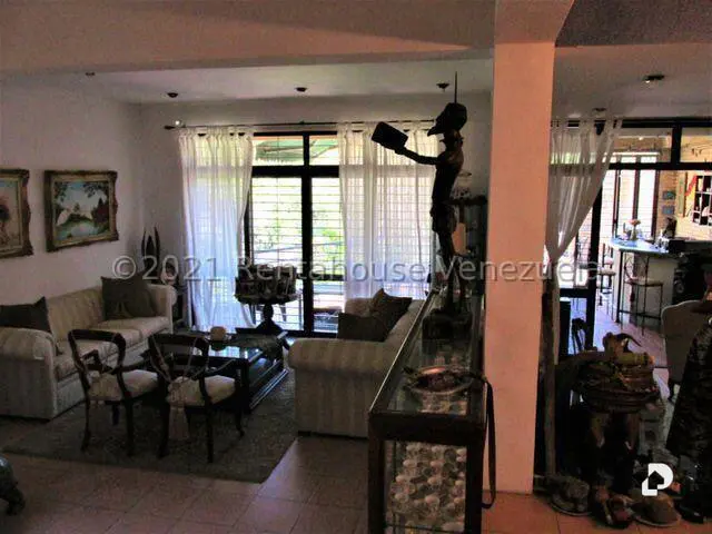 Casa en Monte Claro, Caracas – 17