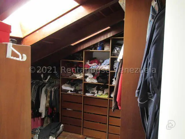 Casa en Monte Claro, Caracas – 36