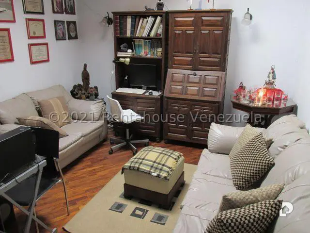 Casa en Monte Claro, Caracas – 28