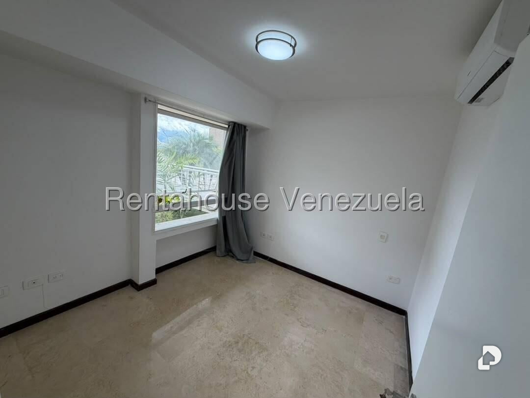 Apartamento en Alto Hatillo, Caracas – 11