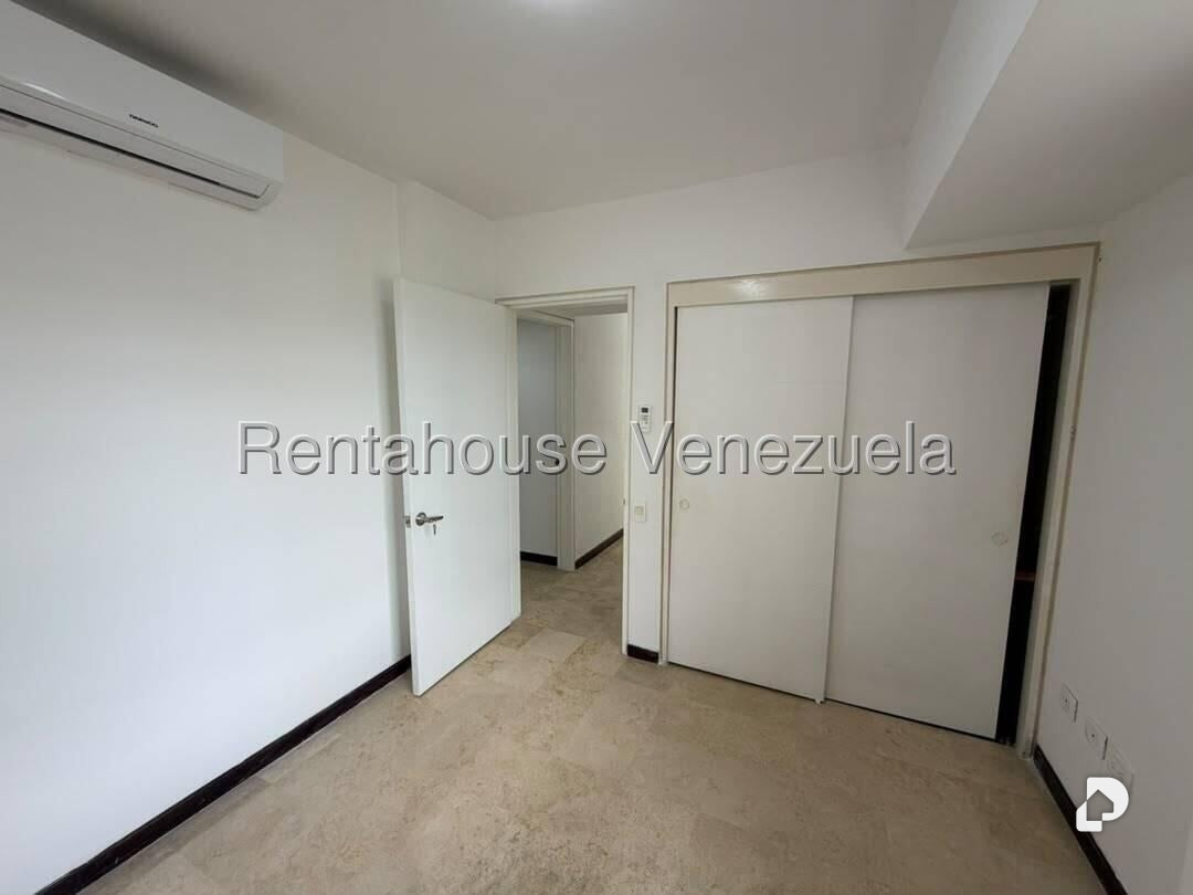 Apartamento en Alto Hatillo, Caracas – 12