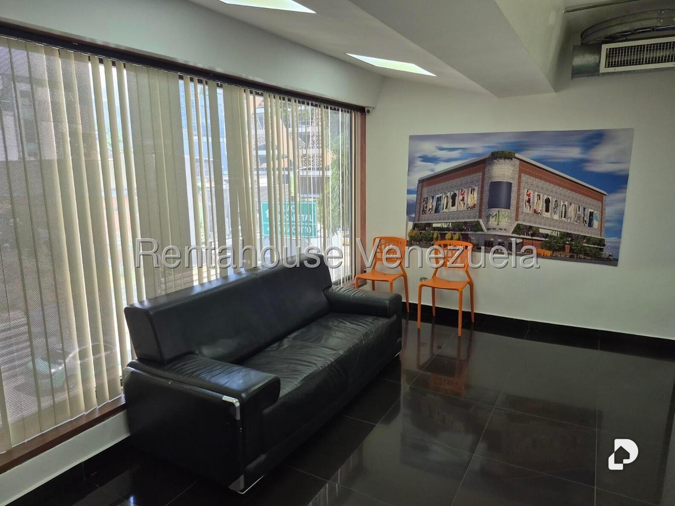 Oficina en Las Mercedes, Caracas – 14