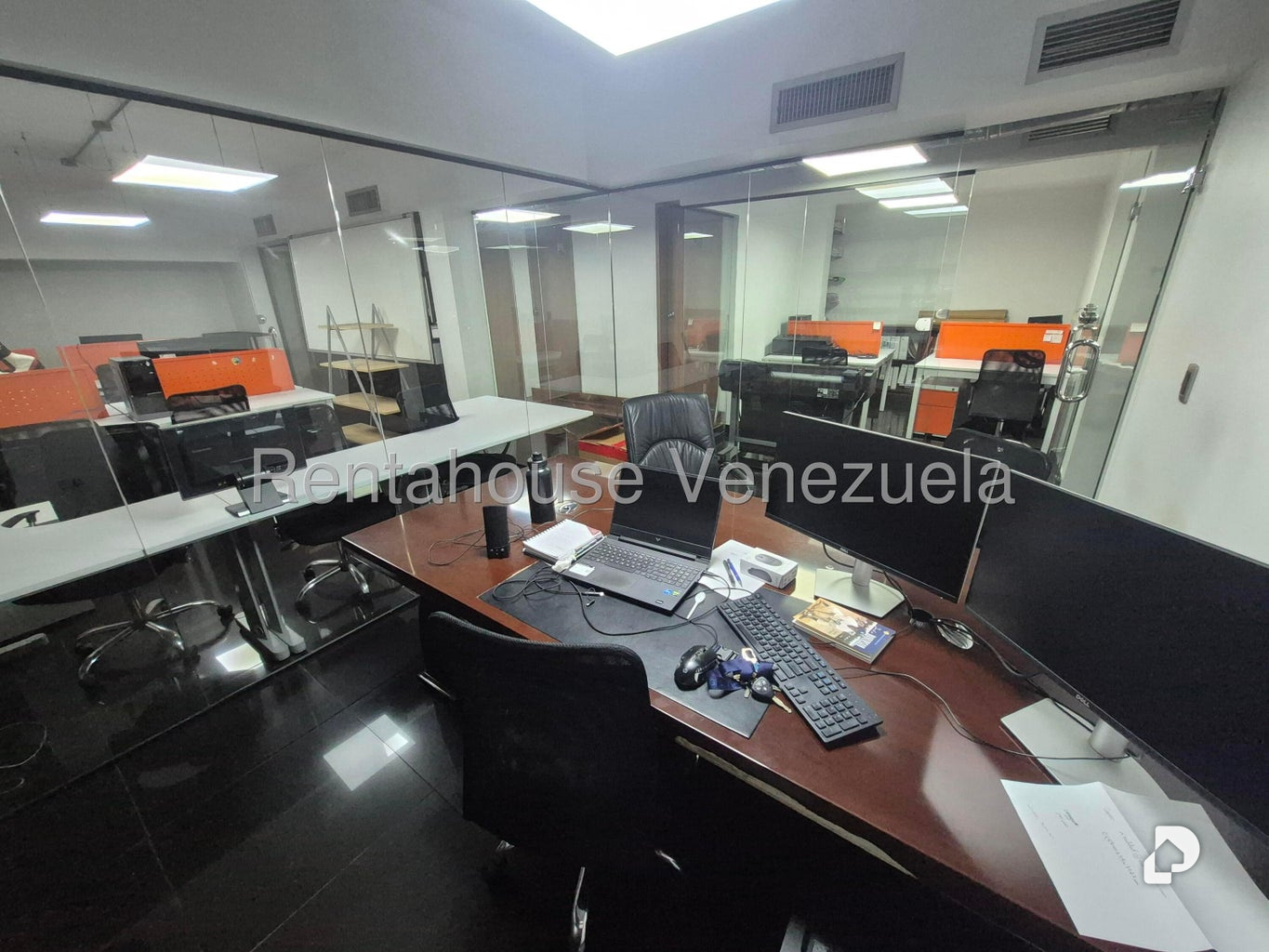 Oficina en Las Mercedes, Caracas – 20