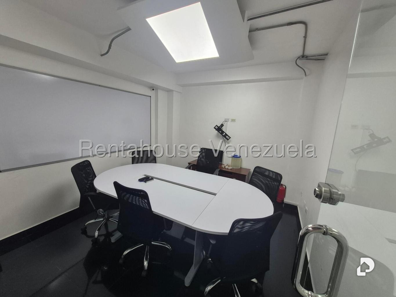 Oficina en Las Mercedes, Caracas – 10