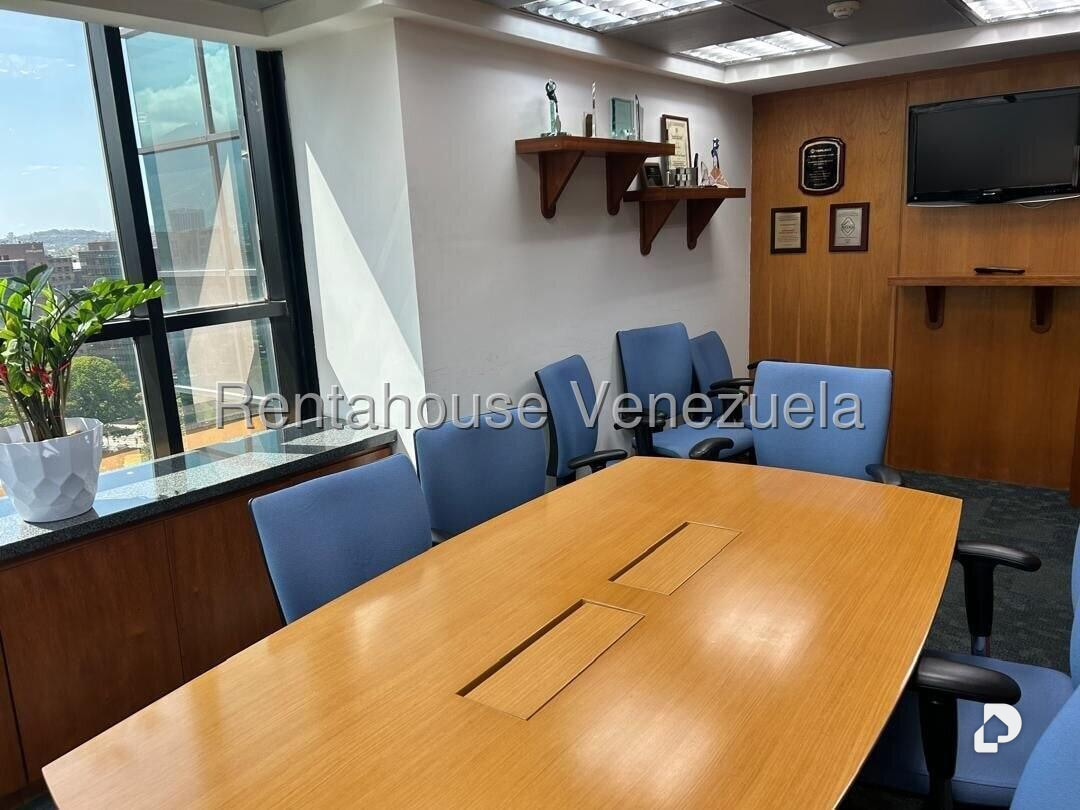 Oficina en El Bosque, Caracas – 12