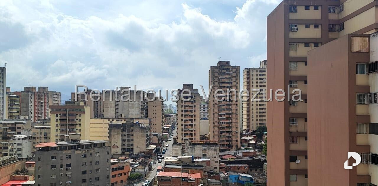 Apartamento en Parroquia Altagracia, Caracas – 24