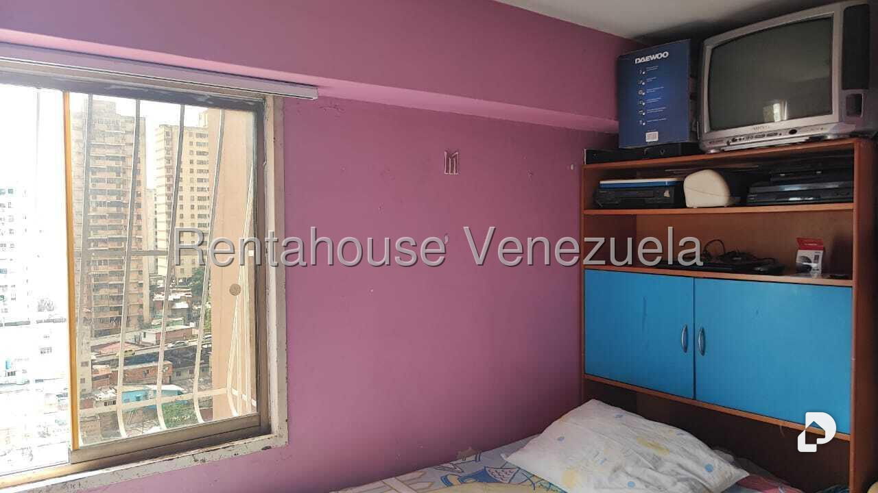 Apartamento en Parroquia Altagracia, Caracas – 18