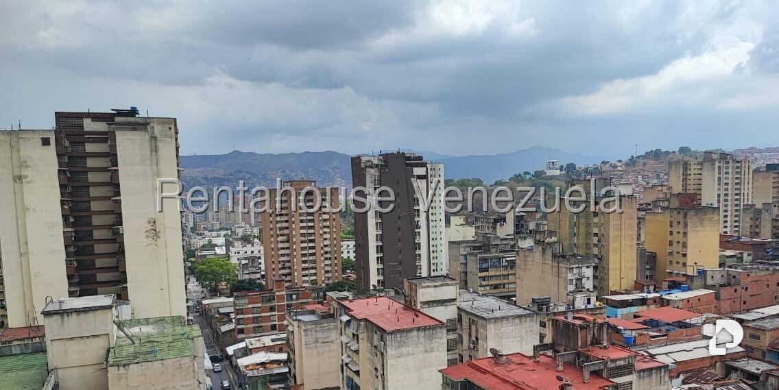 Apartamento en Parroquia Altagracia, Caracas – 26