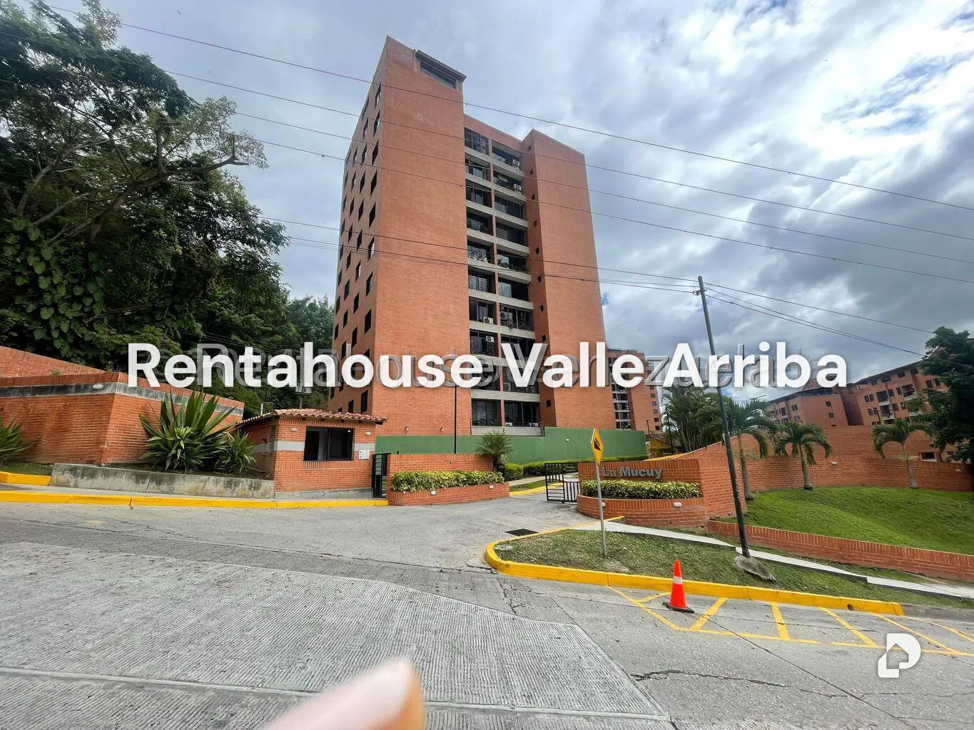 Apartamento en Colinas de La Tahona, Caracas – 1