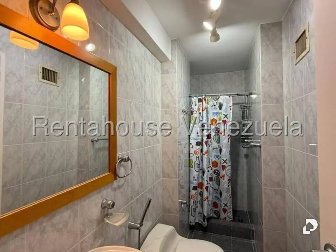 Apartamento en Santa Marta, Caracas – 12