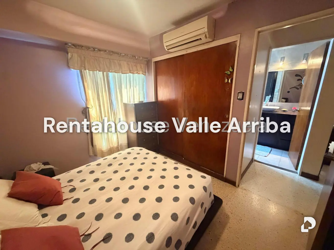 Apartamento en El Paraíso, Caracas – 24