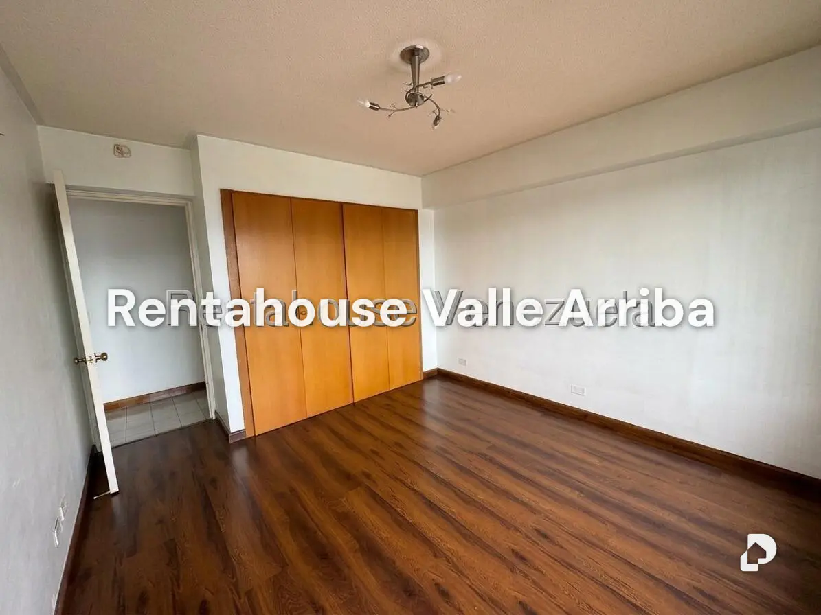 Apartamento en Lomas de Prados del Este, Caracas – 22