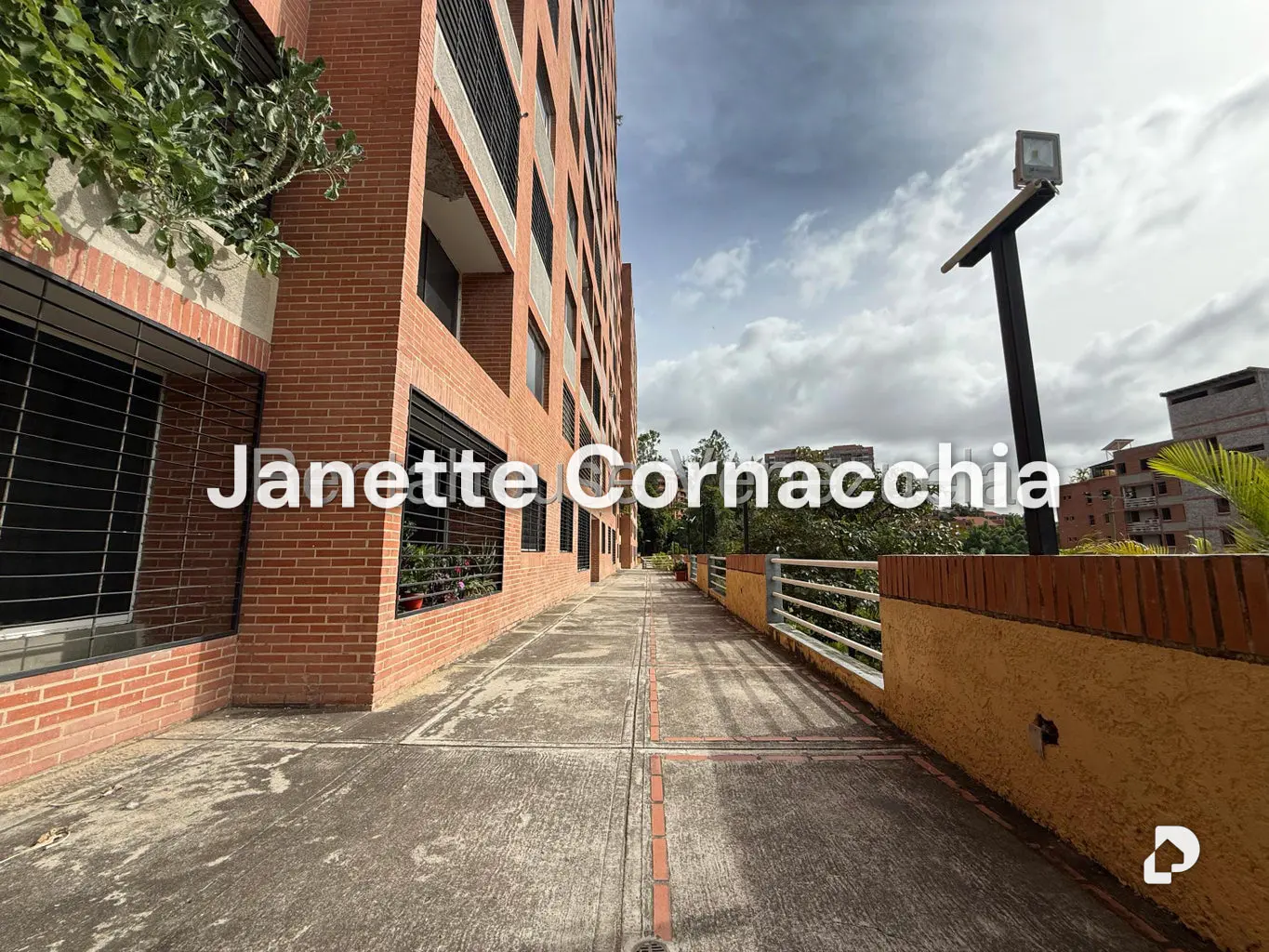 Apartamento en Colinas de La Tahona, Caracas – 2