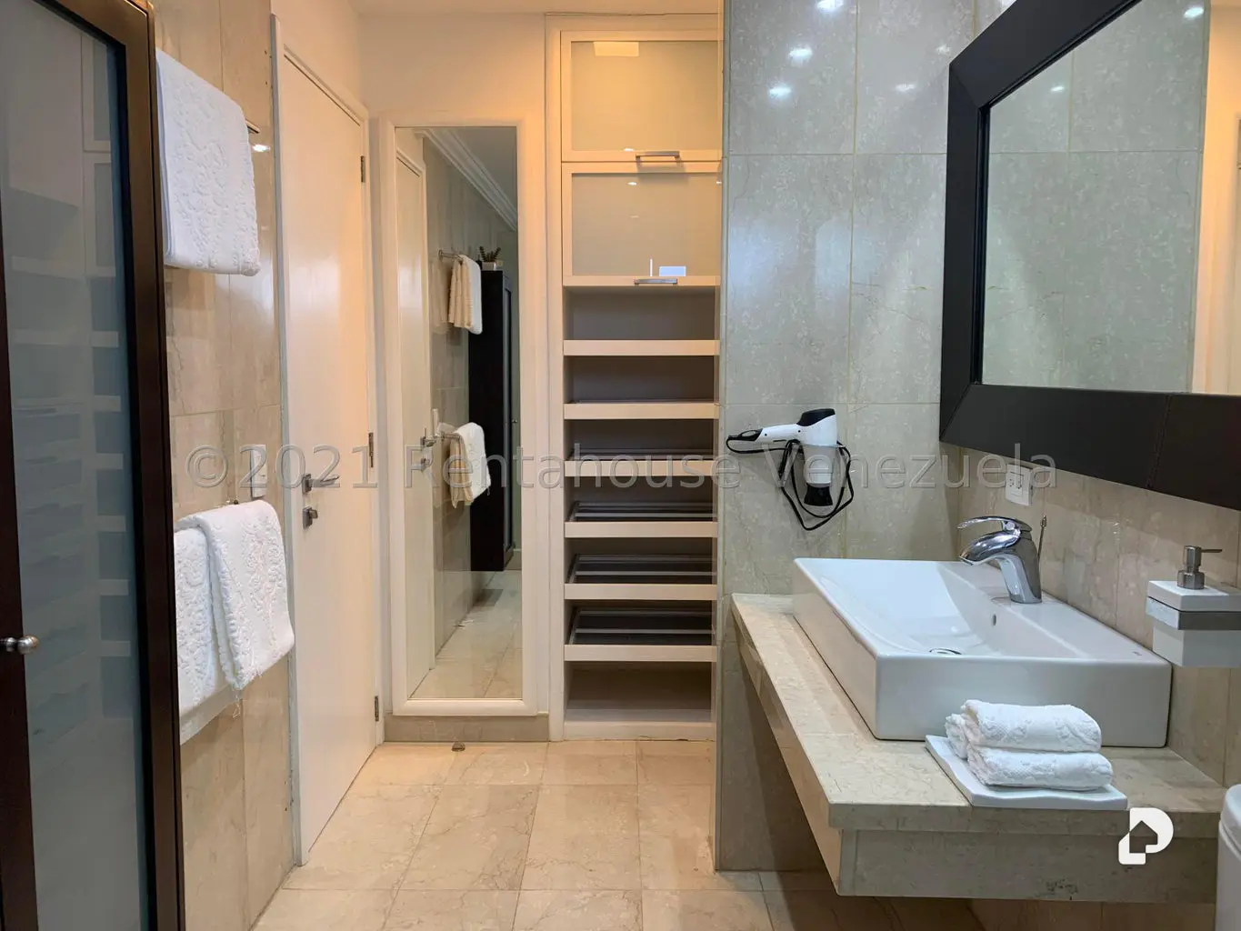 Casa en La Lagunita Country Club, Caracas – 28