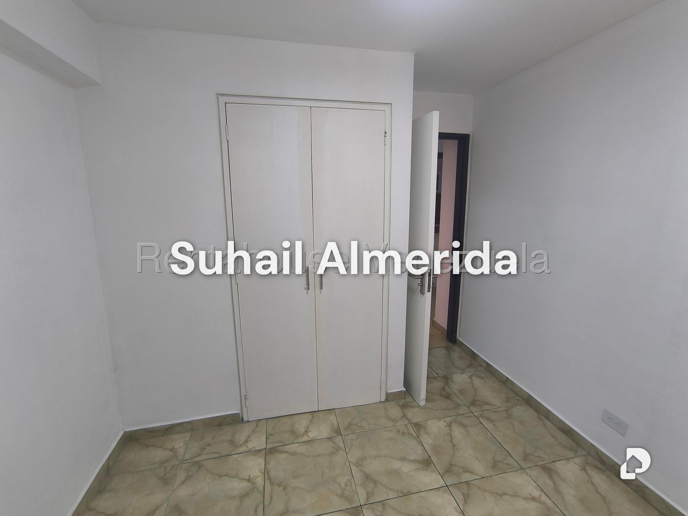 Apartamento en Av. Bolívar Norte, Valencia – 28