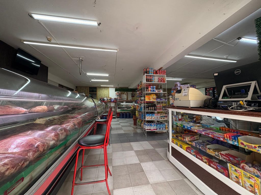 Local comercial en Las Minas, Altos Mirandinos - 1