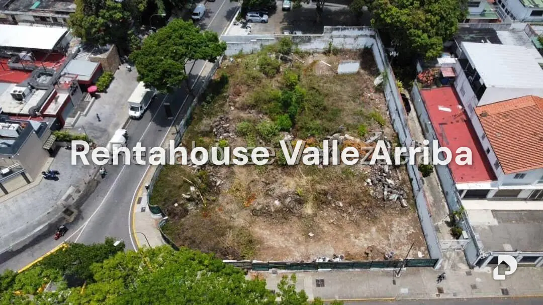 Terreno en Altamira, Caracas – 3