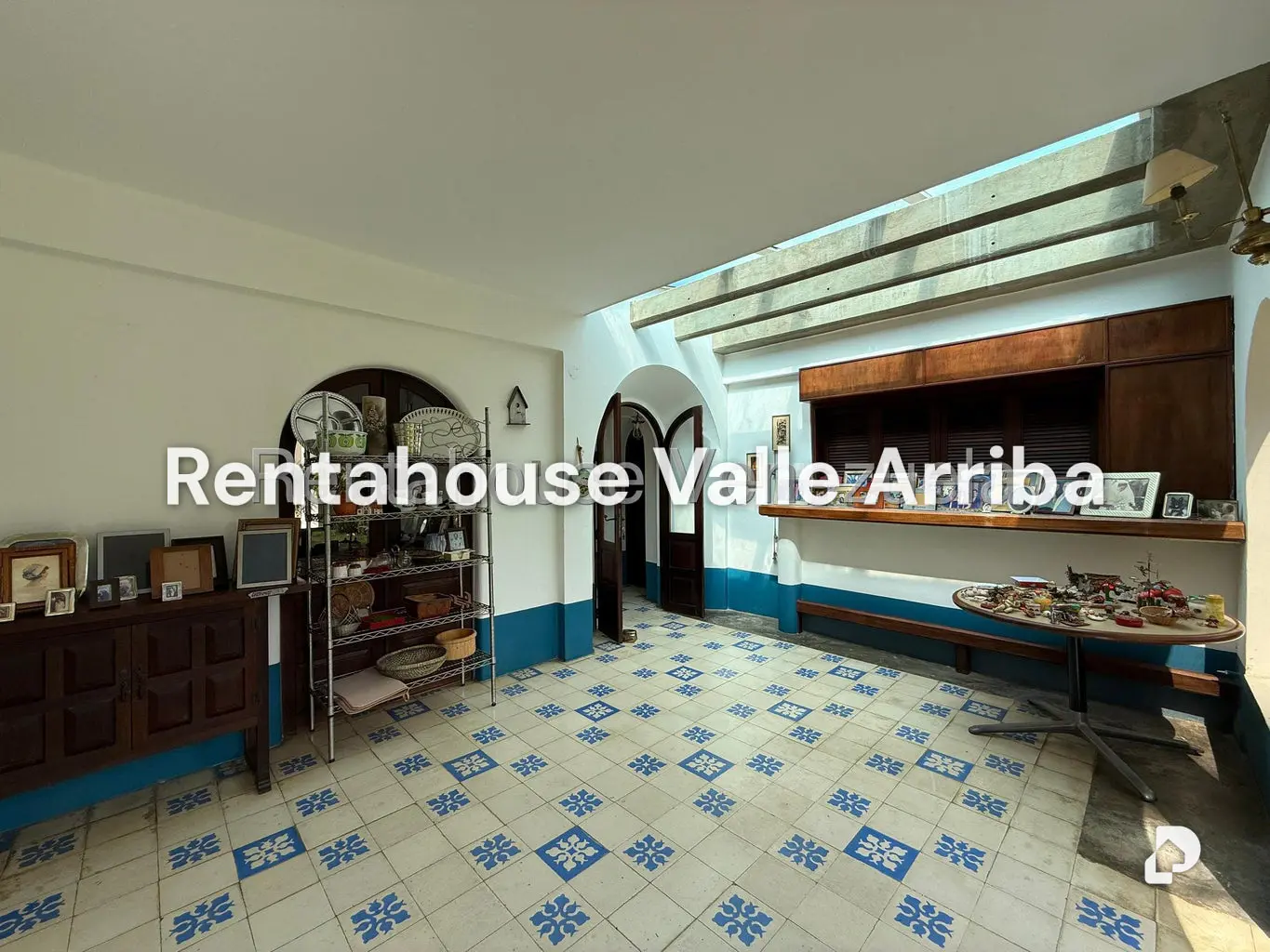 Casa en Cerro Verde, Caracas – 29