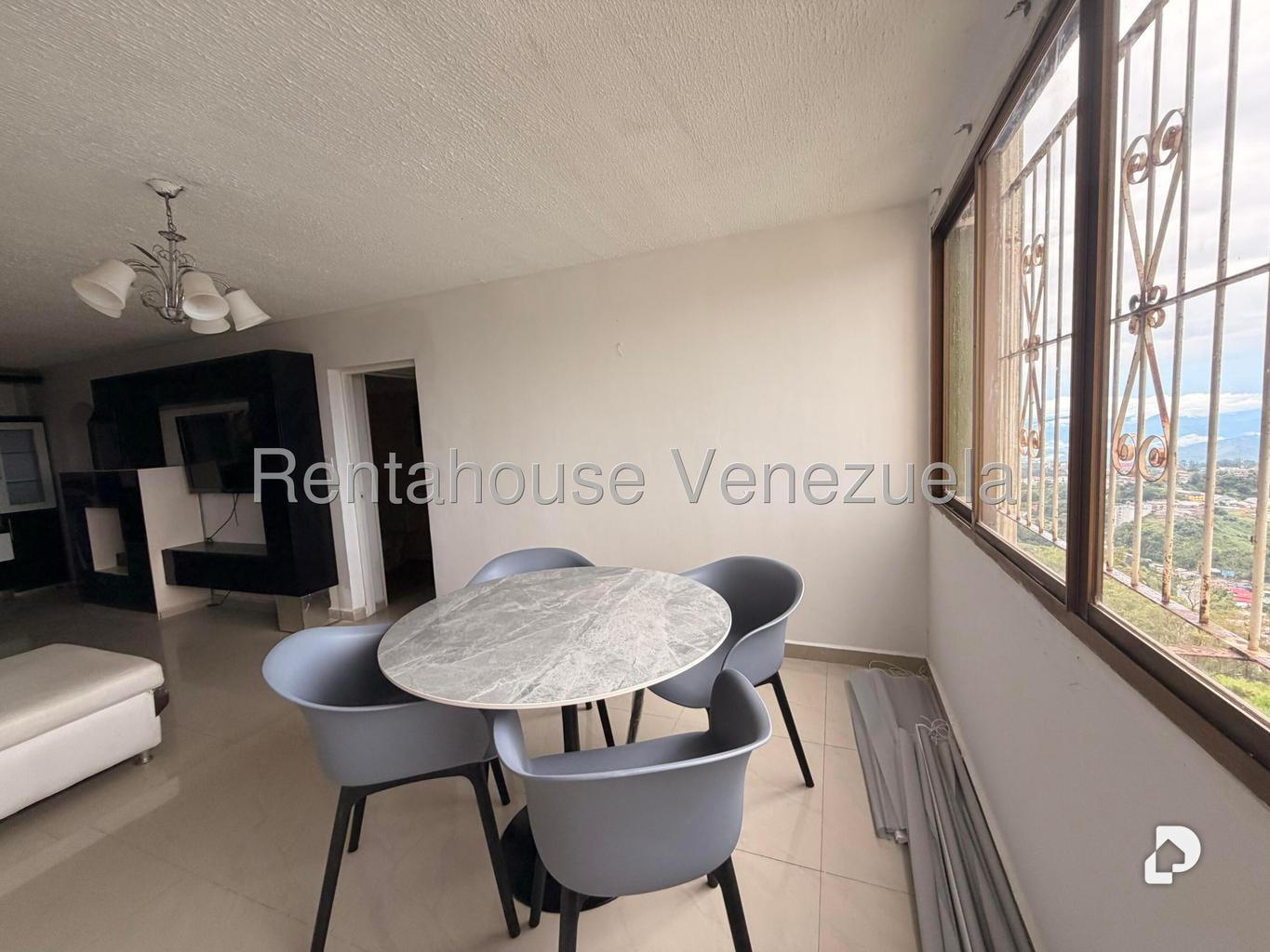 Apartamento en La Rosaleda, San Antonio de Los Altos – 15