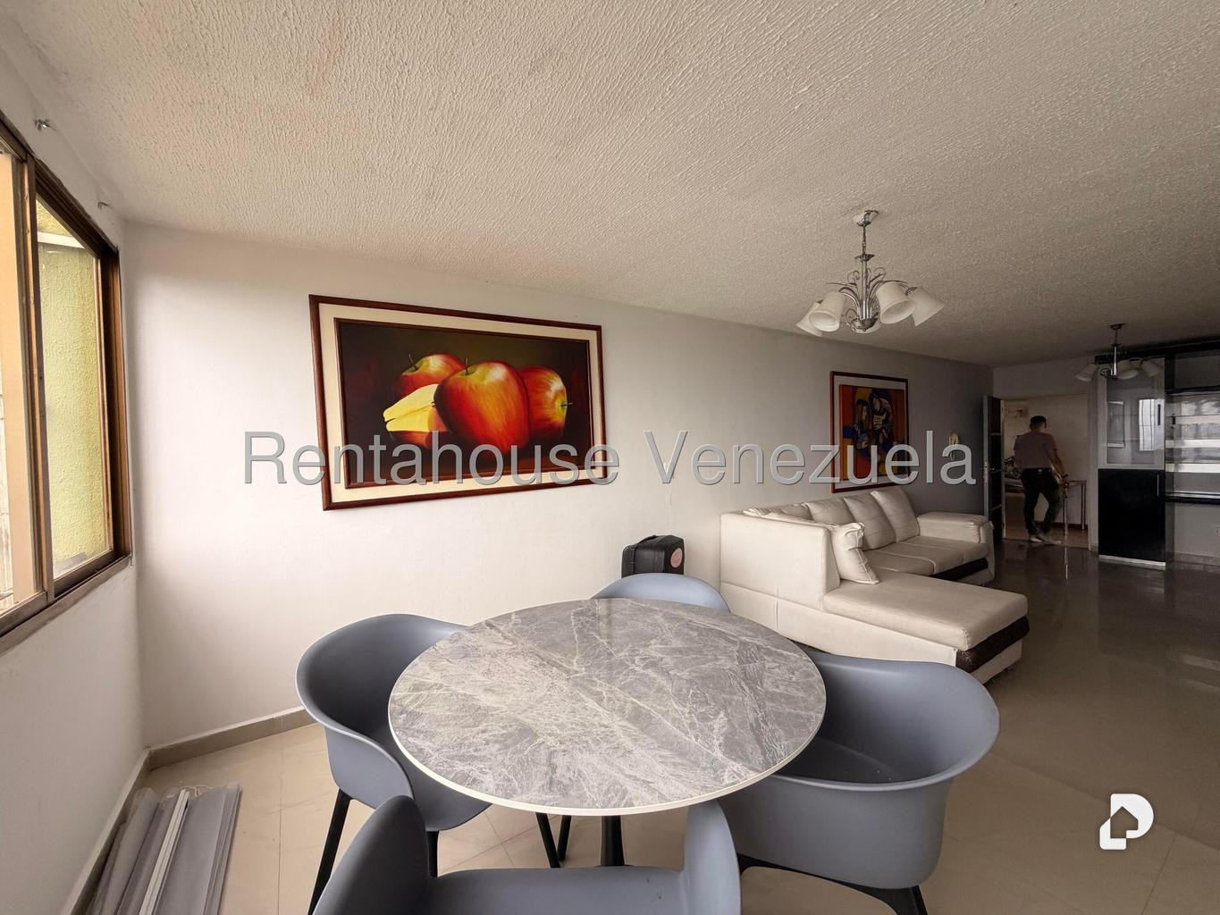 Apartamento en La Rosaleda, San Antonio de Los Altos – 3
