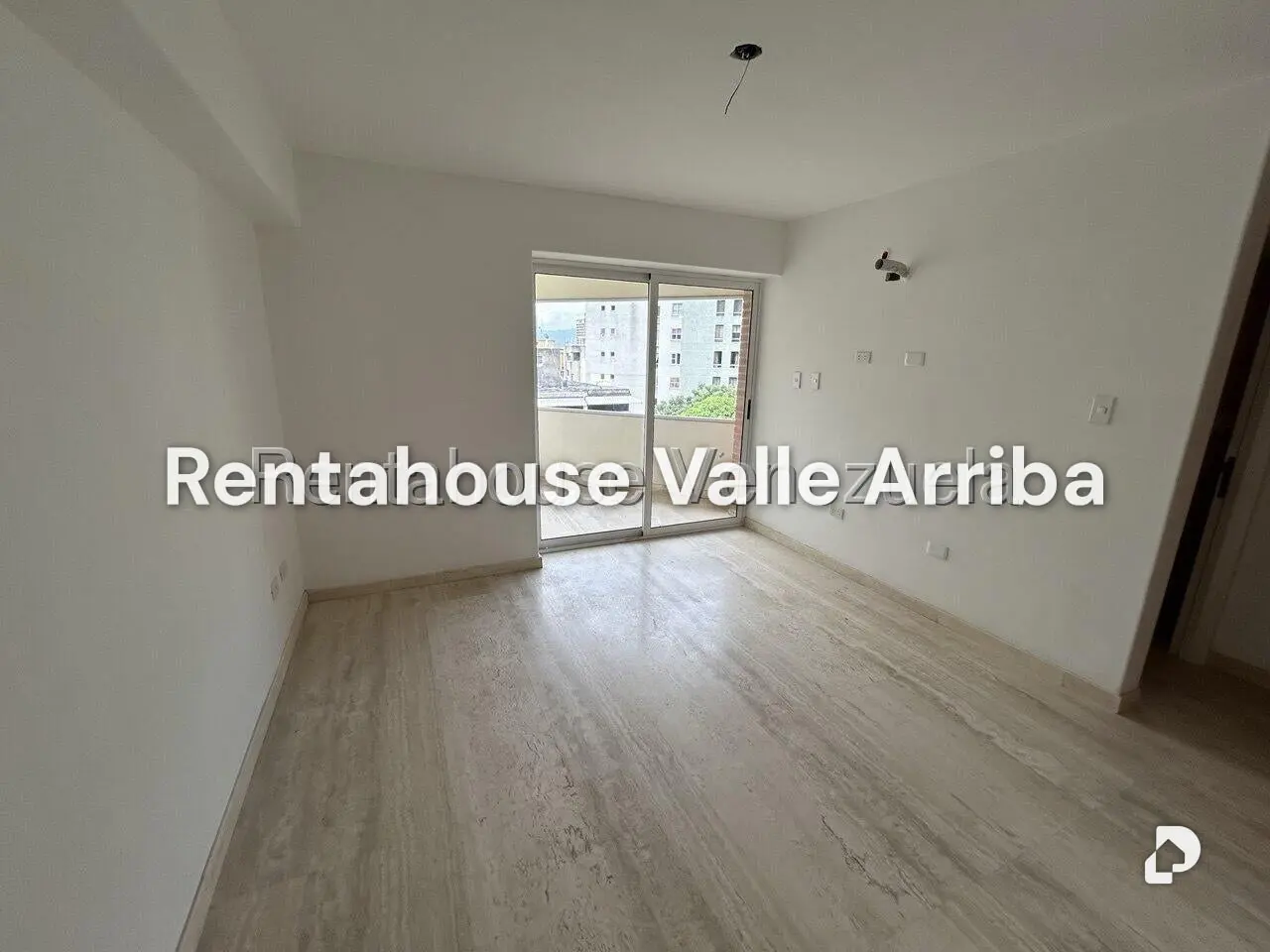 Apartamento en La Florida, Caracas – 11