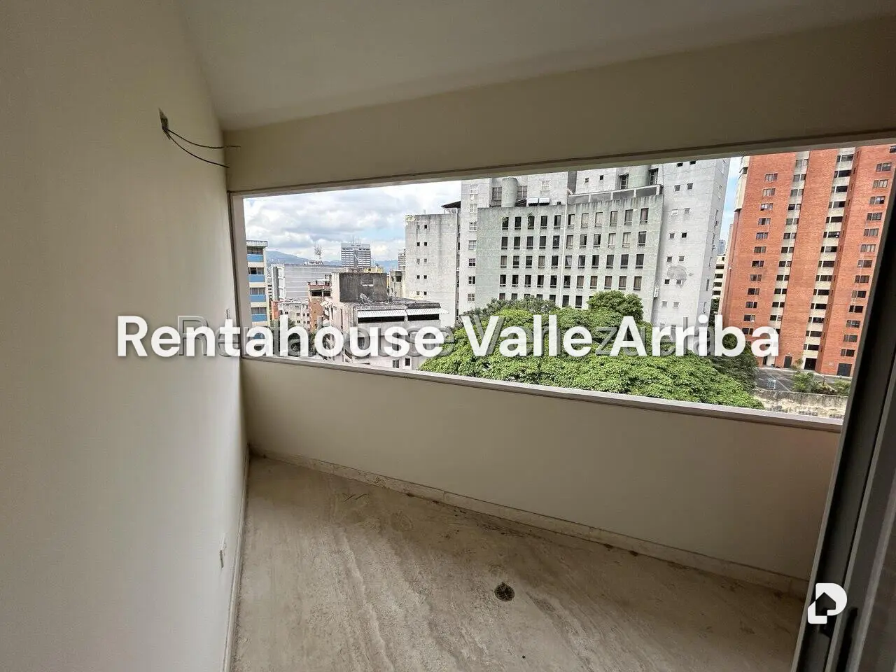 Apartamento en La Florida, Caracas – 13