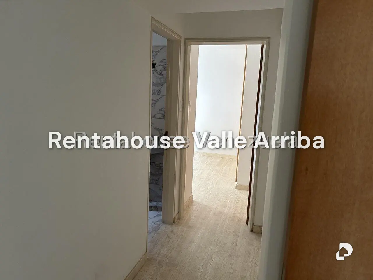Apartamento en La Florida, Caracas – 24
