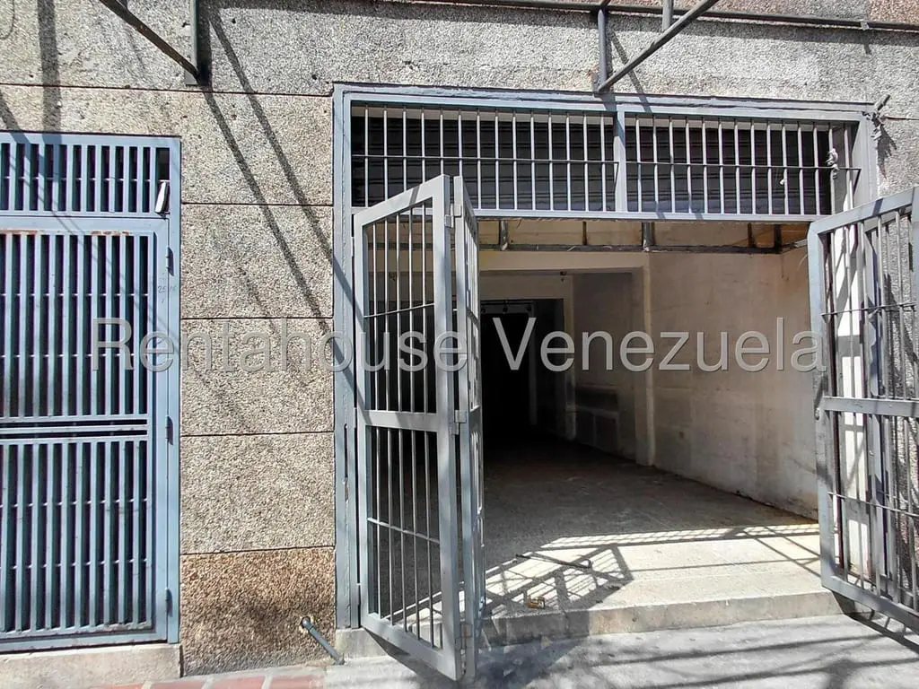 Commercial space in Catia, Caracas - 1